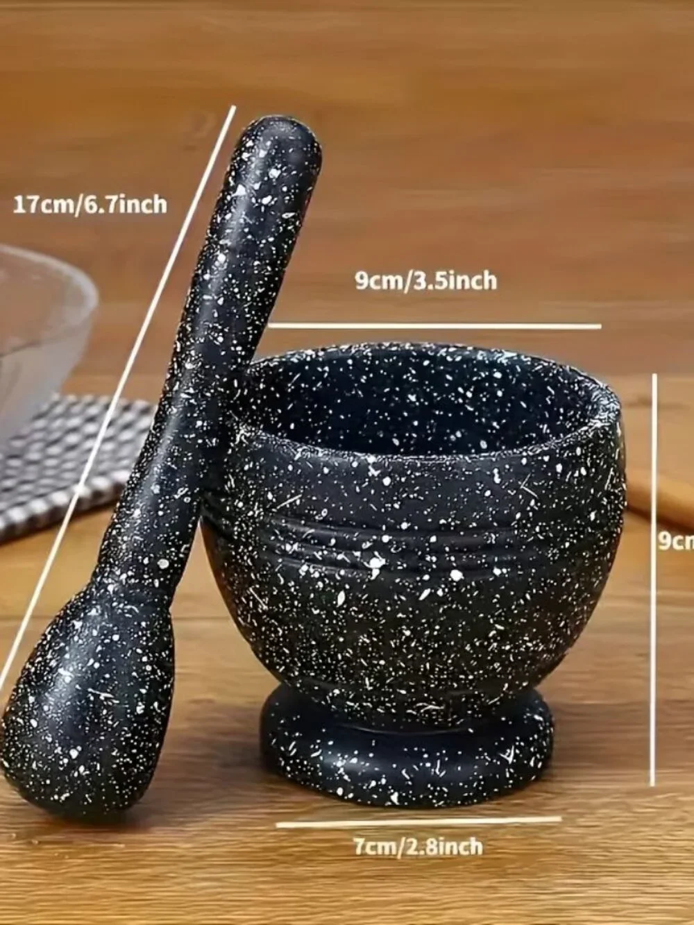 Sturdy Mortar and Pestle Set Spice Grinder Black and White Flaked
